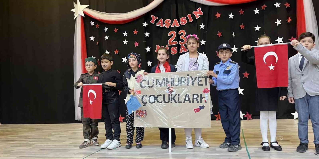 23 Nisan Ağrı’da coşkuyla kutlandı