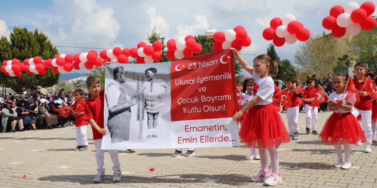 Selendi’de 23 Nisan kutlamaları