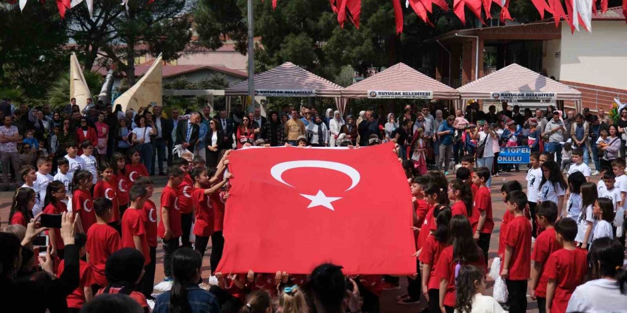 Kuyucak’ta 23 Nisan coşkusu yaşandı