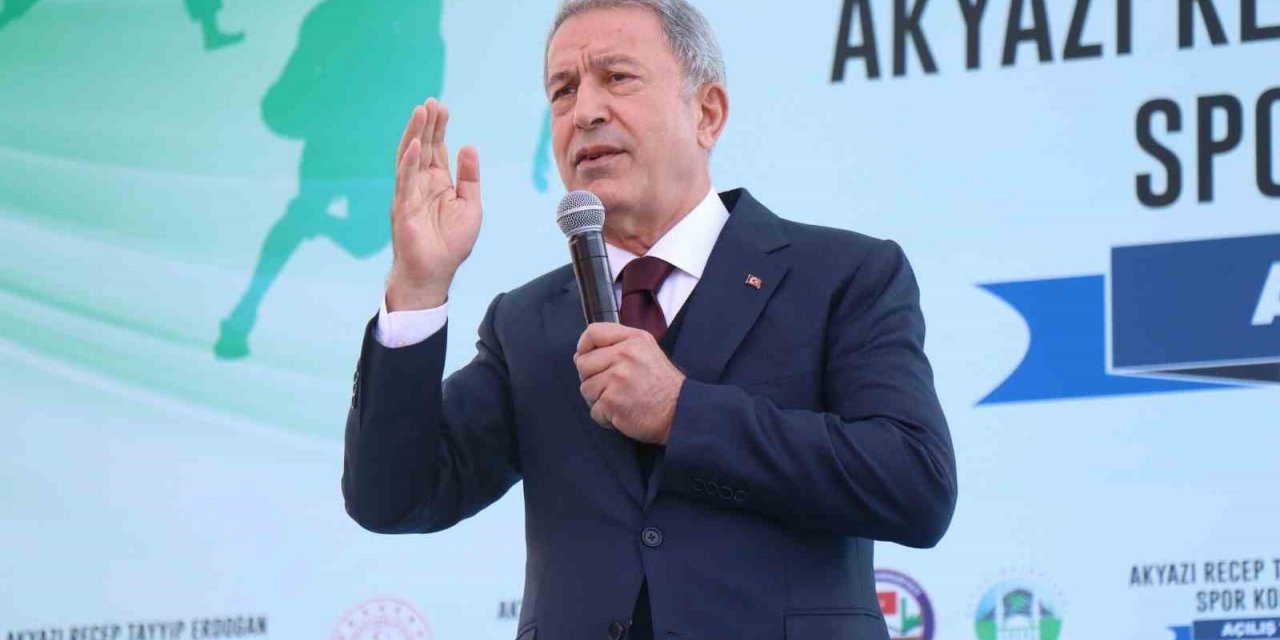 Bakan Akar: "Otobüsün ön tarafına PKK’lılar binmiş, YPG’liler binmiş, ortasında HDP var"