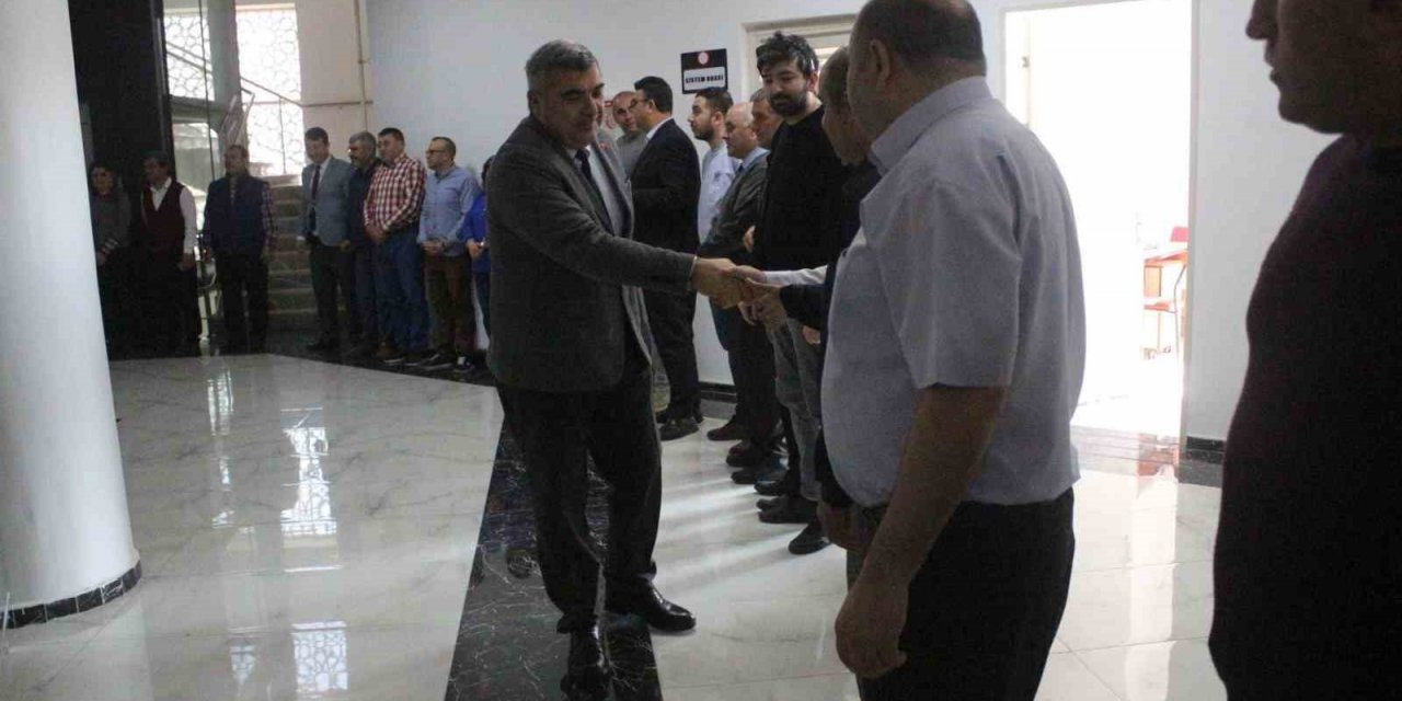 İl Milli Eğitim Müdürlüğü’nde ilk mesai günü bayramlaşma