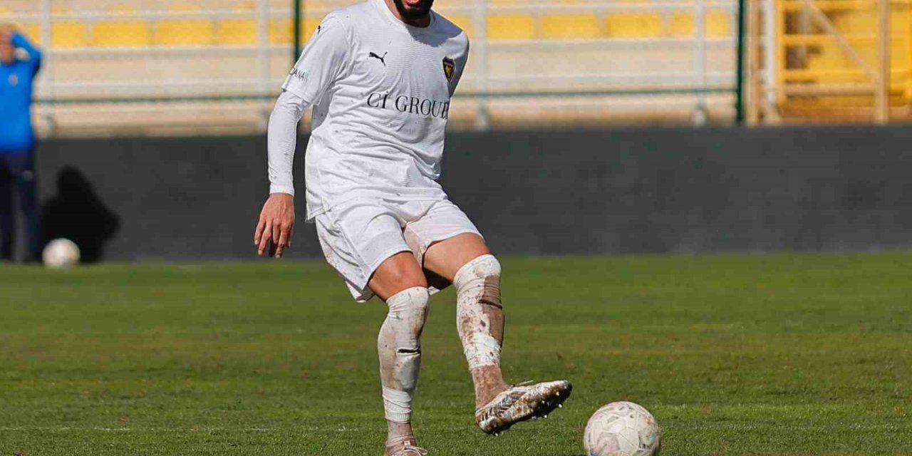 Bucaspor 1928’de, 2 futbolcu daha kadro dışı