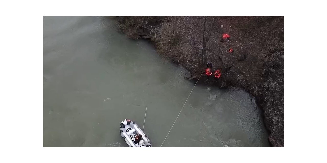 Munzur Çayı’na düşen kayıp 3 genci arama çalışmaları 4’üncü günde de sürüyor