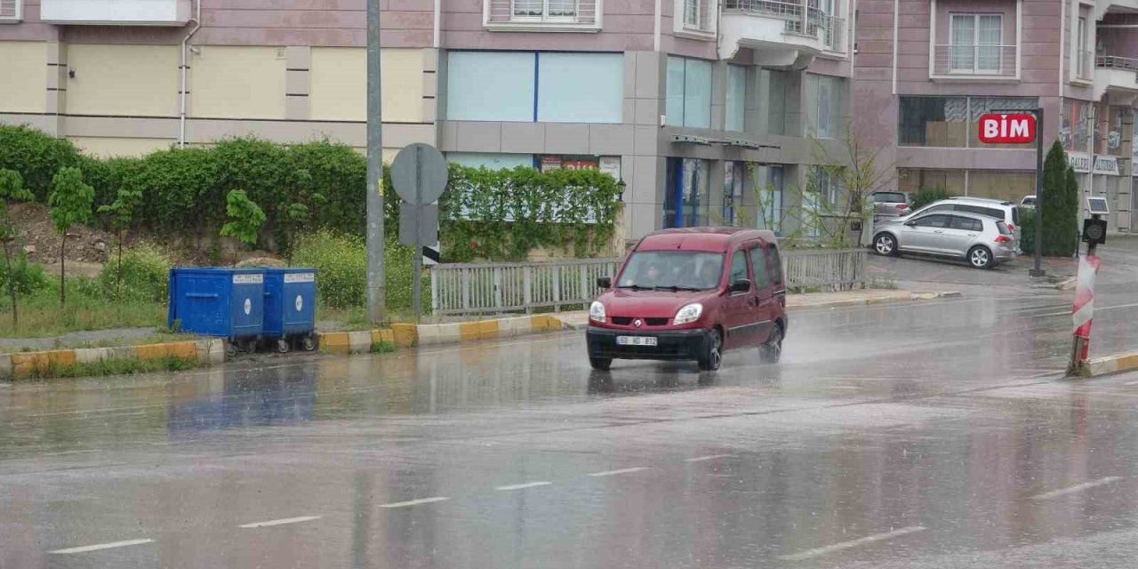 Tokat’ta sağanak yağış etkili oldu