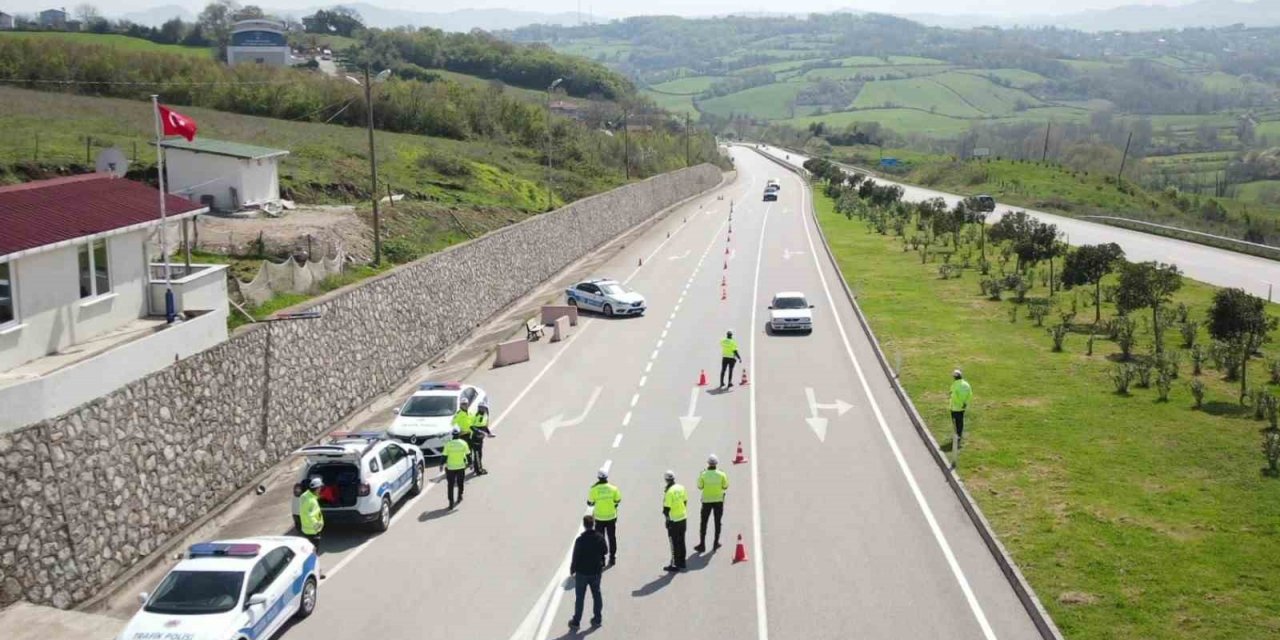 Sinop’a bayramda 47 bin araç geldi