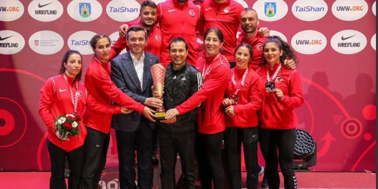 BARÜ’lüler Avrupa Güreş Şampiyonasında gururlandırdı