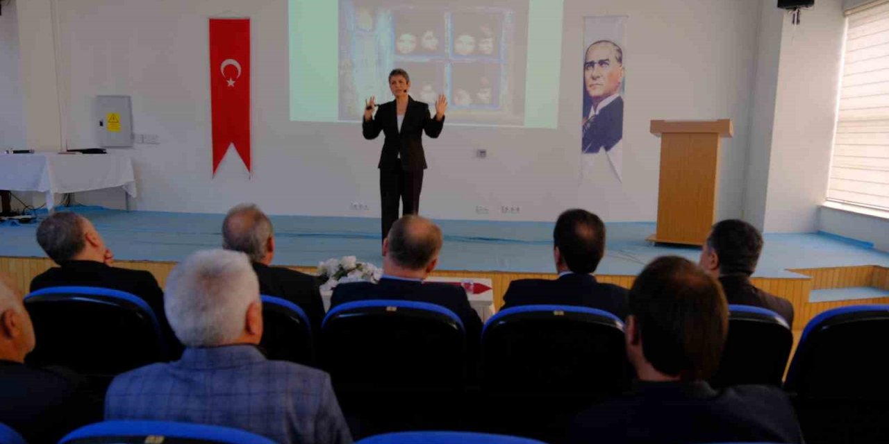 Taksi ve otobüs şoförlerine öfke yönetimi eğitimi verildi