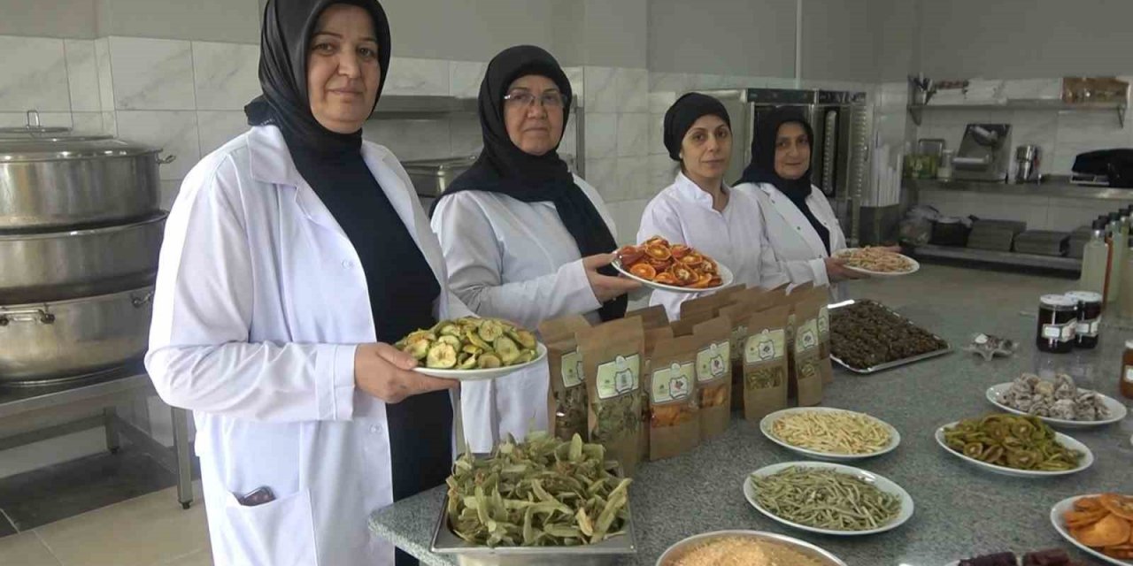 Yöresel ürünler kadınlara gelir kaynağı oldu