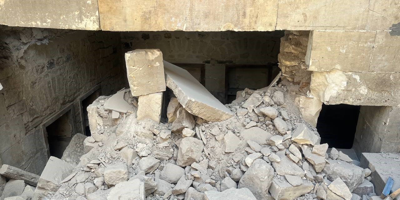 Kilis’te ağır hasarlı evde göçük meydana geldi