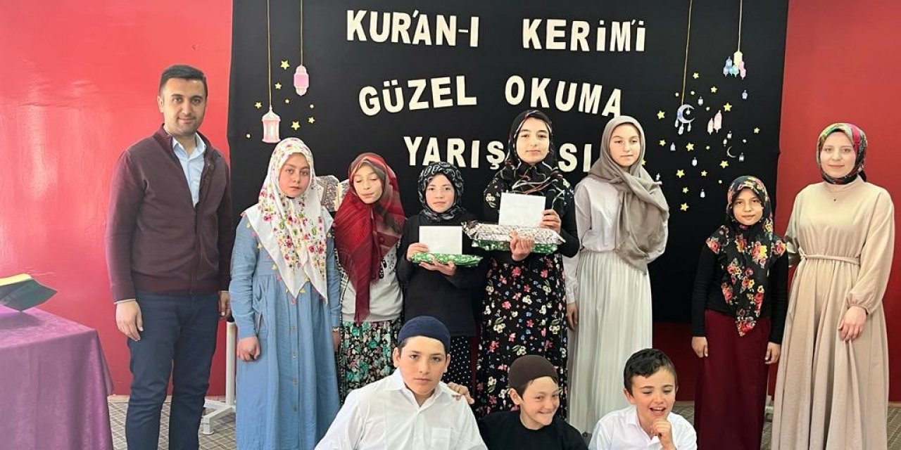 Hisarcık Karbasan Ortaokulunda Kur’an-ı Kerim’i güzel okuma yarışması