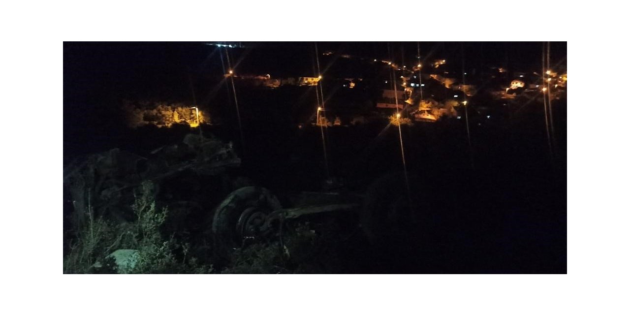 Virajı alamayan kamyon şarampole uçtu