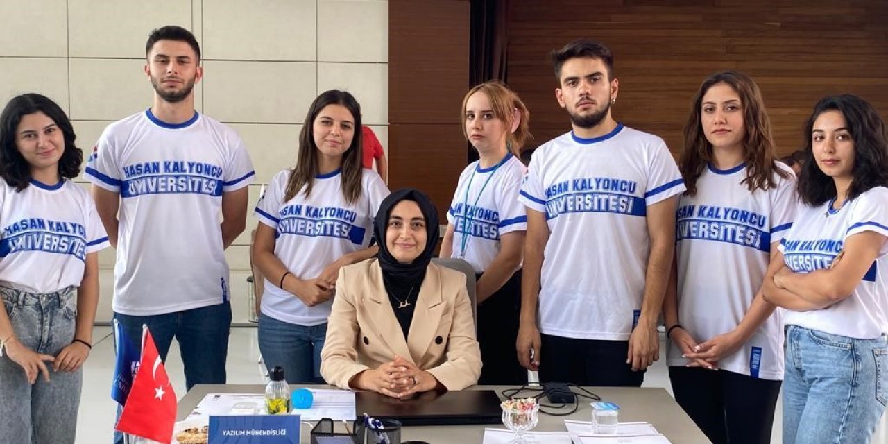 HKÜ’lü öğrenciler proje yarışmasında birinci oldu