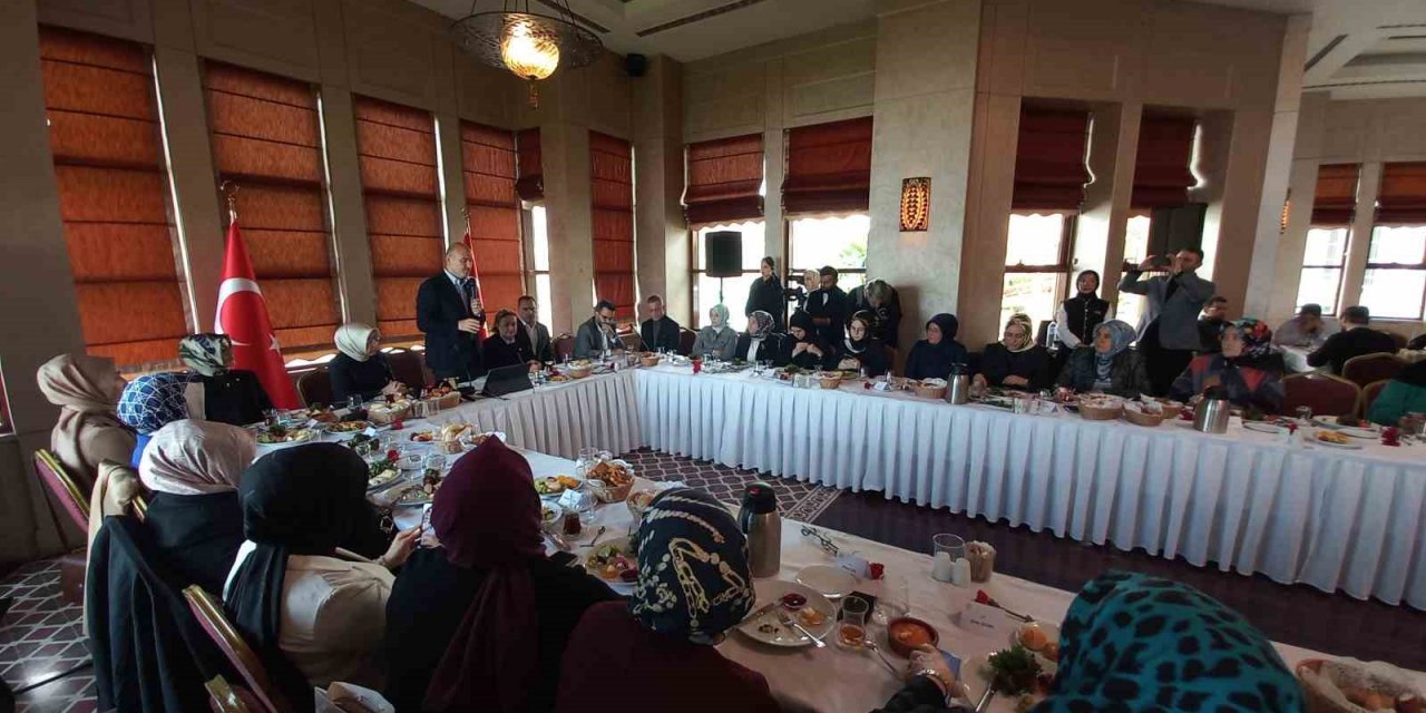 Bakan Soylu:  "KADES uygulamasını 5 milyon 205 bin kadın indirdi"