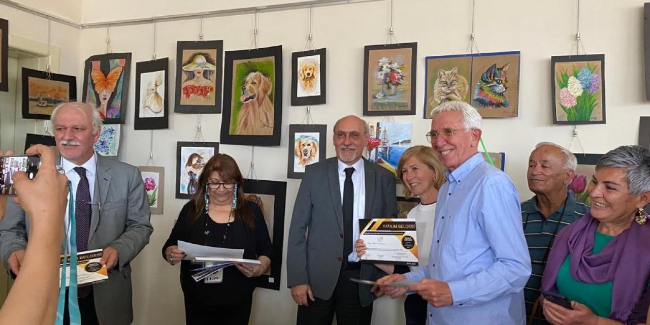 Armutalan Kültür Merkezi “Sanatla Tazelendik” adlı karma sergiye ev sahipliği yapıyor