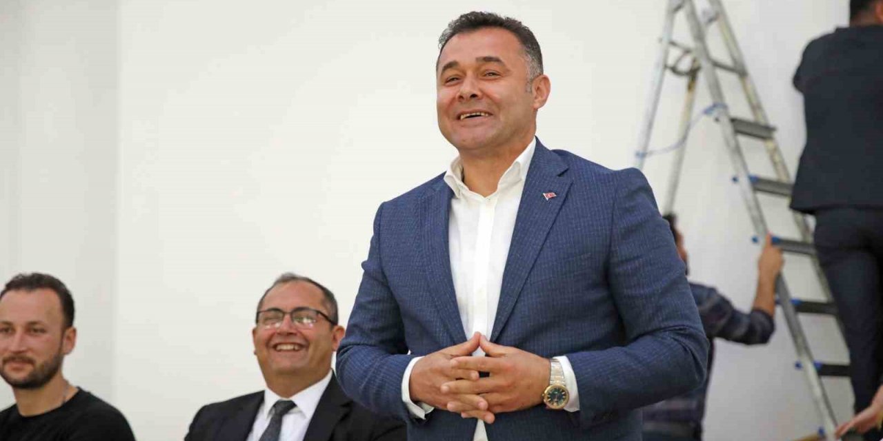 Başkan Yücel’den sanayi esnafına: “Tapuları yıl sonuna kadar teslim alacaksınız”