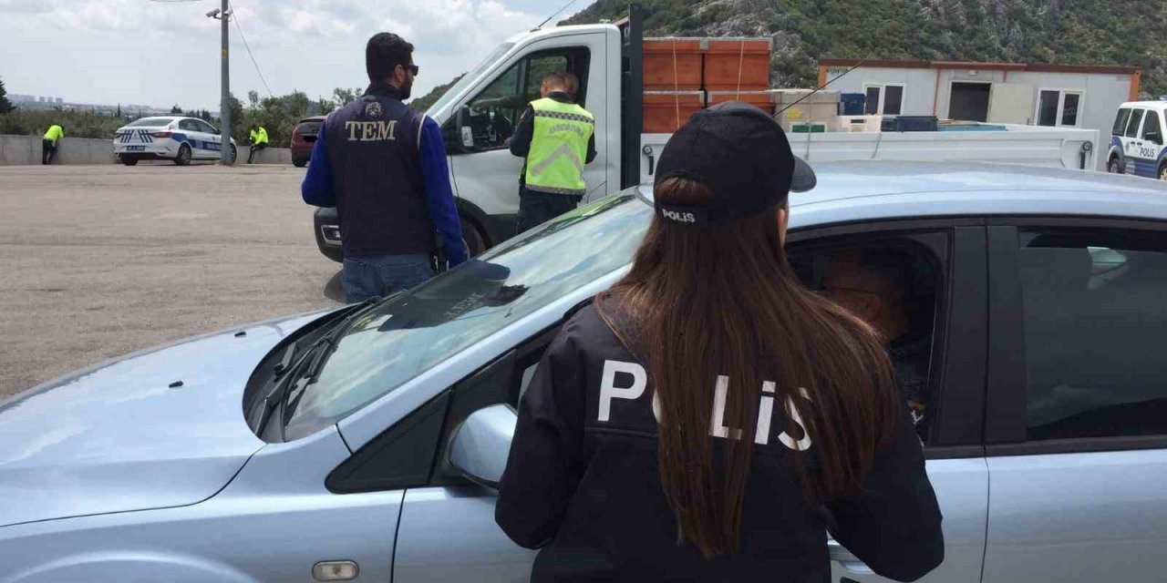 Ramazan Bayramı’nda 71 aranan şahıs yakalandı