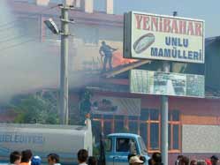 4 işçi dumandan zehirlendi