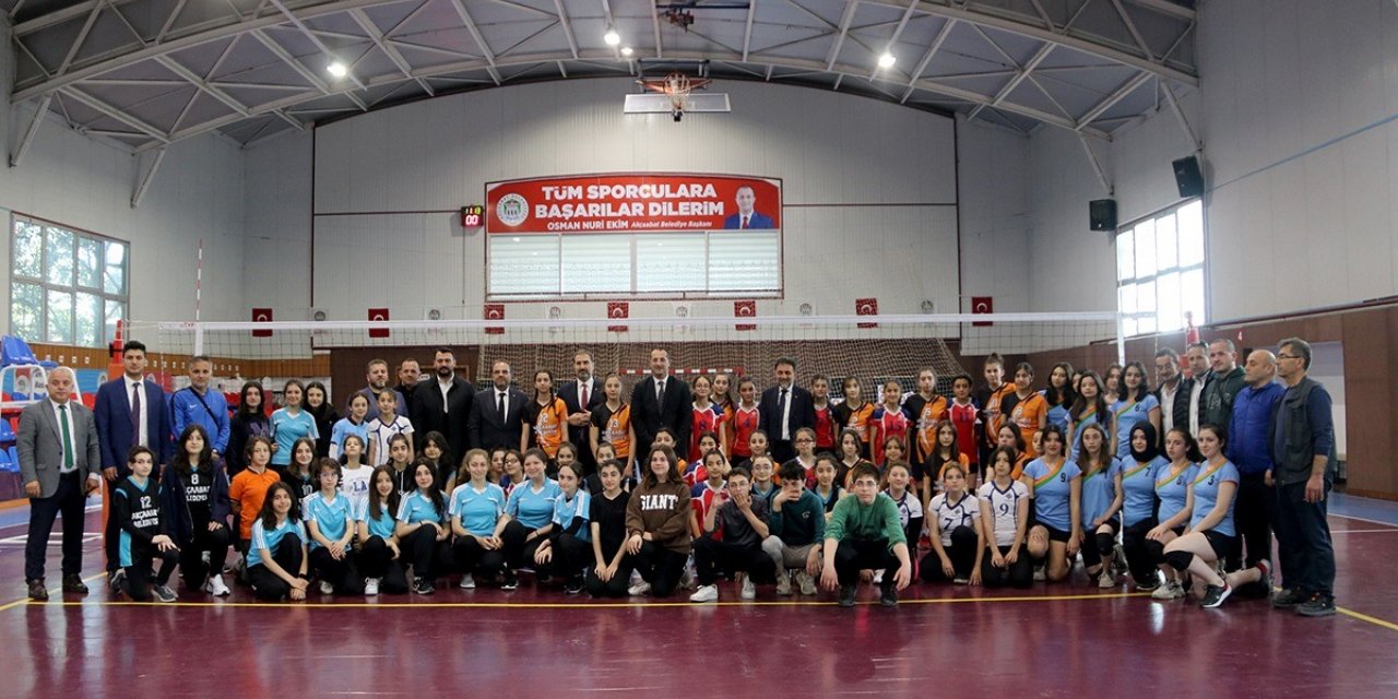 Akçaabat’ta çocuklara ve gençlere yönelik sportif ve kültürel etkinlikler devam ediyor