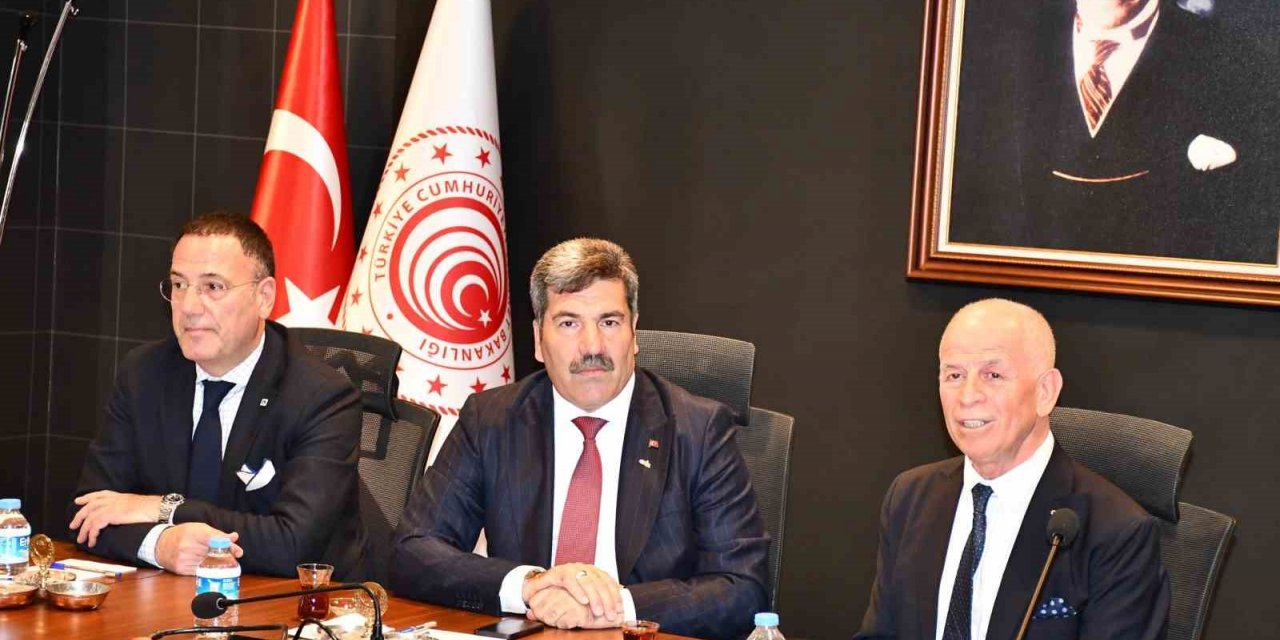 Türk halı sektörü için tarihi imza!