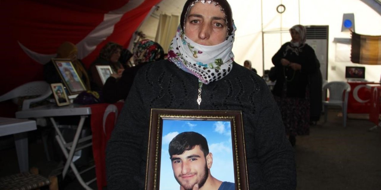 HDP’nin kapısında evladını isteyen aile, 3 yıl sonra çocuğuna kavuşacak