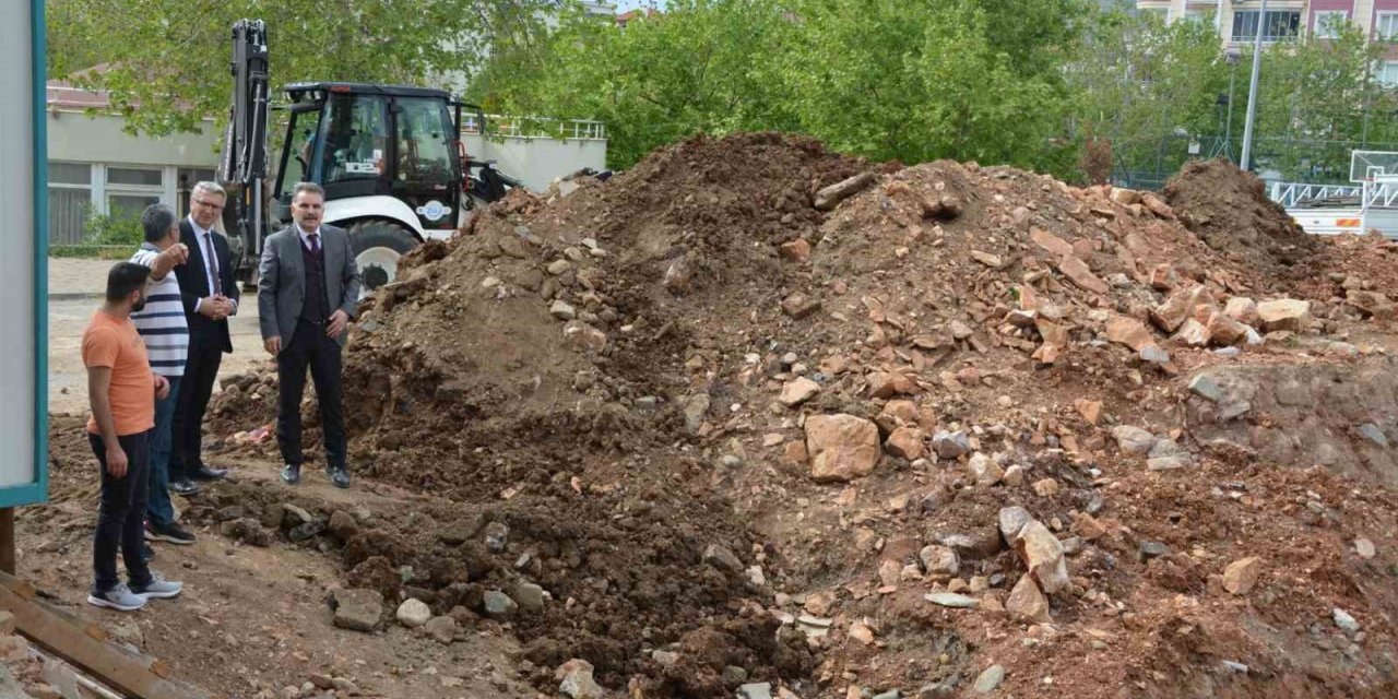 Kaymakam Odabaş’tan eğitim yatırımlarına inceleme