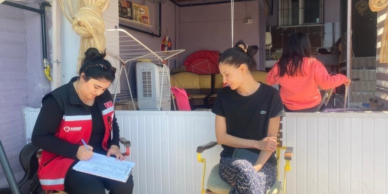 Efeler’de ihtiyaç sahibi aileler unutulmuyor