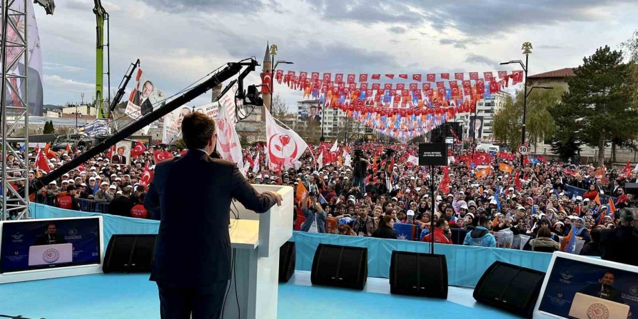 Fatih Erbakan: "Ülkemizi 7’li maşa ittifakına teslim etmemek adına Cumhur İttifakı’ndayız”
