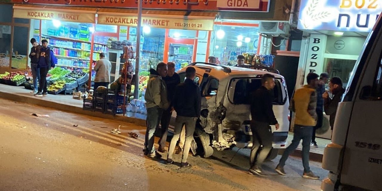 Kontrolden çıkan pikap 6 aracı biçti