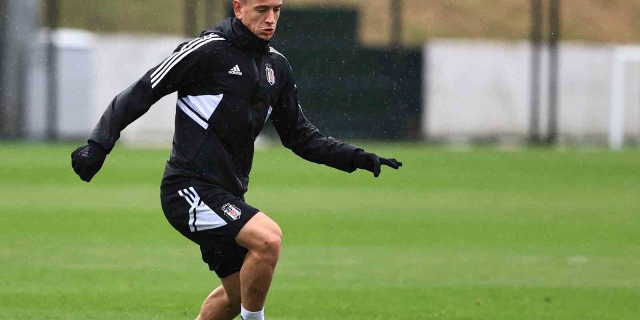 Beşiktaş kondisyon ve taktik çalıştı