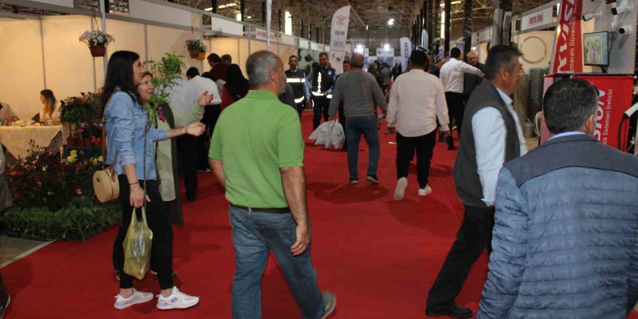 Aydın Tarım Fuarı kapılarını ziyaretçilerine açtı