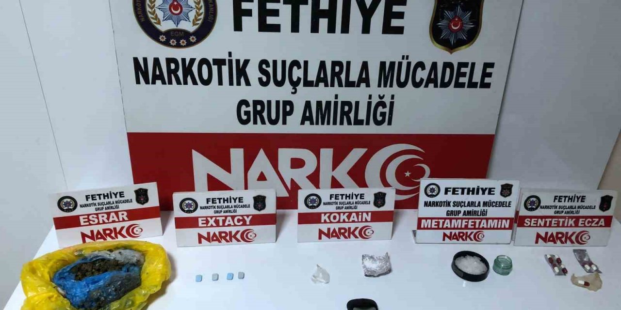 Fethiye’de 3 kişi uyuşturucu satmaktan tutuklandı