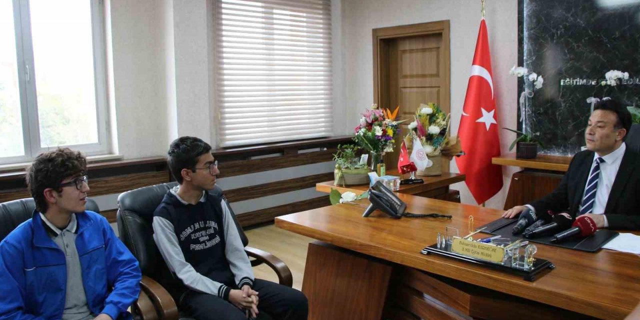 Kayserili öğrenci Milli Savunma Bakanlığı Üniversitesi Sınavlarında Türkiye Birincisi Oldu