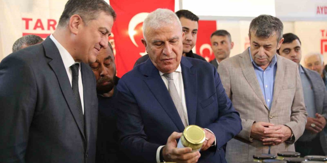Başkan Atay, Aydın Tarım Fuarı’nda belediyenin ürünlerini tanıttı