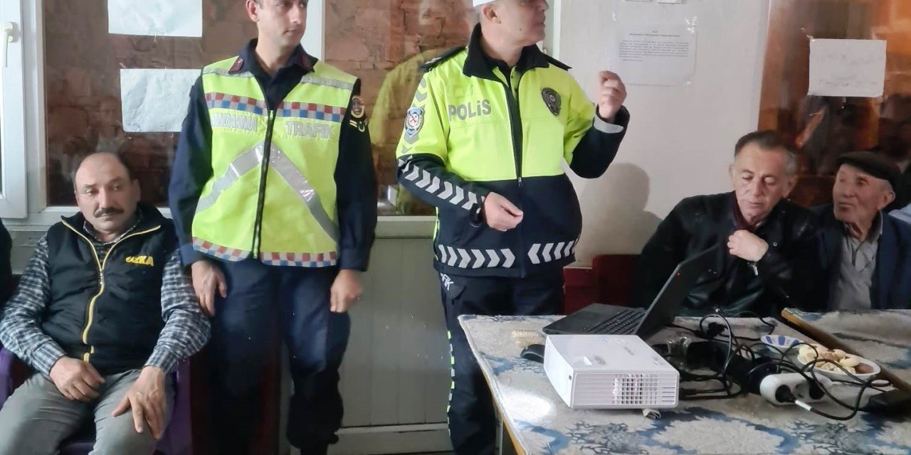 Jandarmadan 51 vatandaşa trafik eğitimi