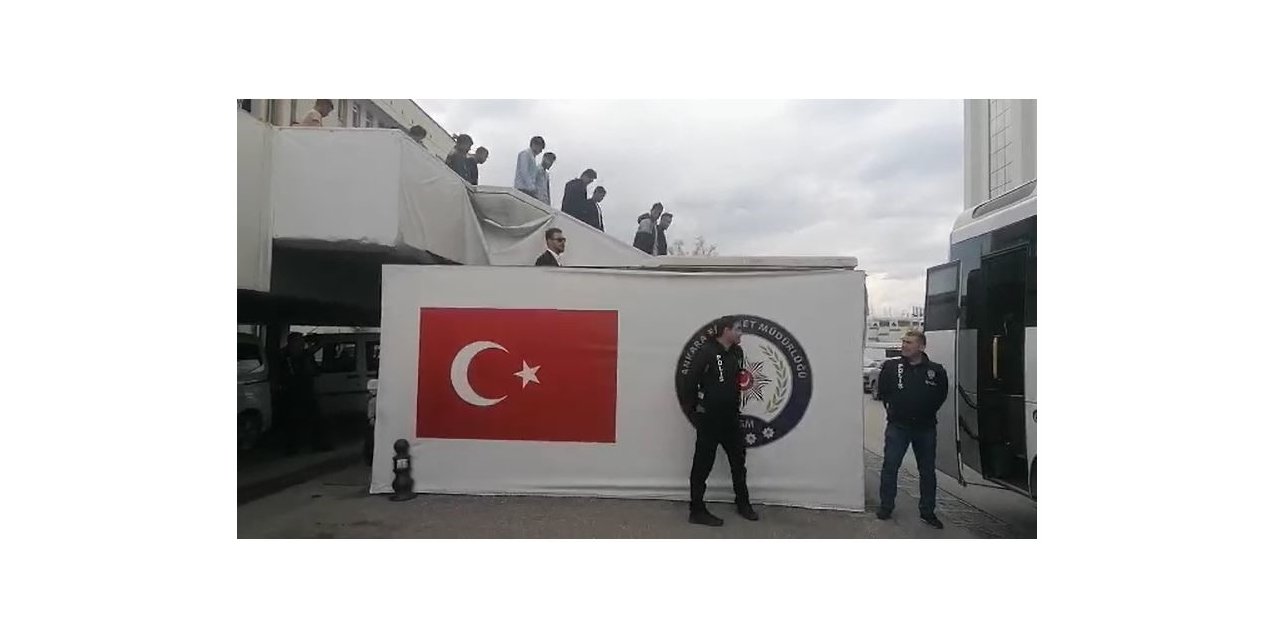 Ankara merkezli 3 ilde düzenlenen operasyonda 100 kaçak göçmen yakalandı