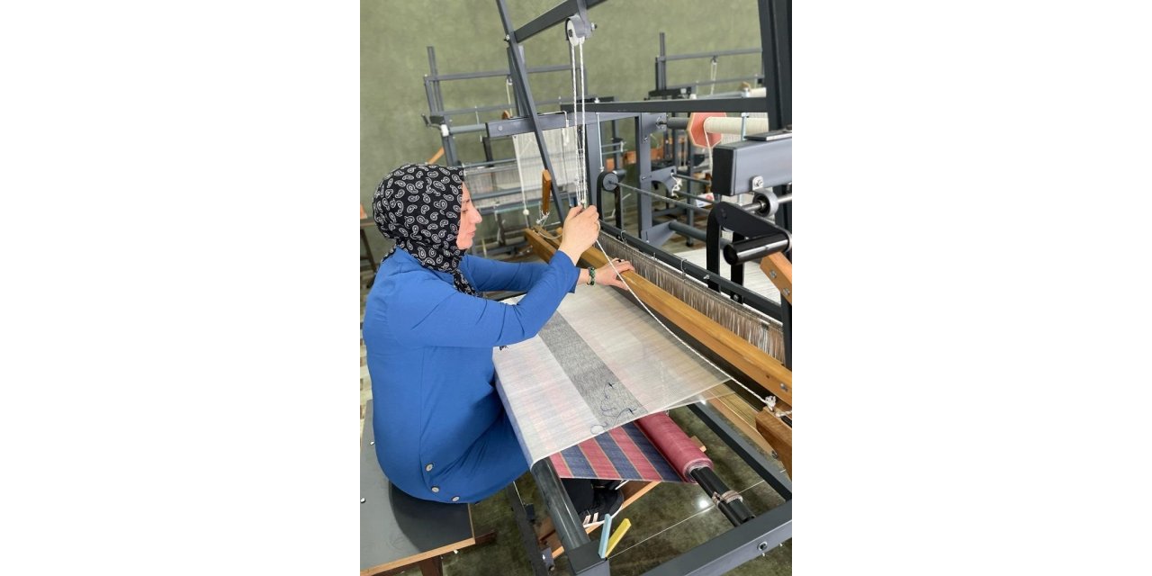 Giresun’da kadınlar Tamzara dokumasıyla ev ekonomisine katkı sağlıyor