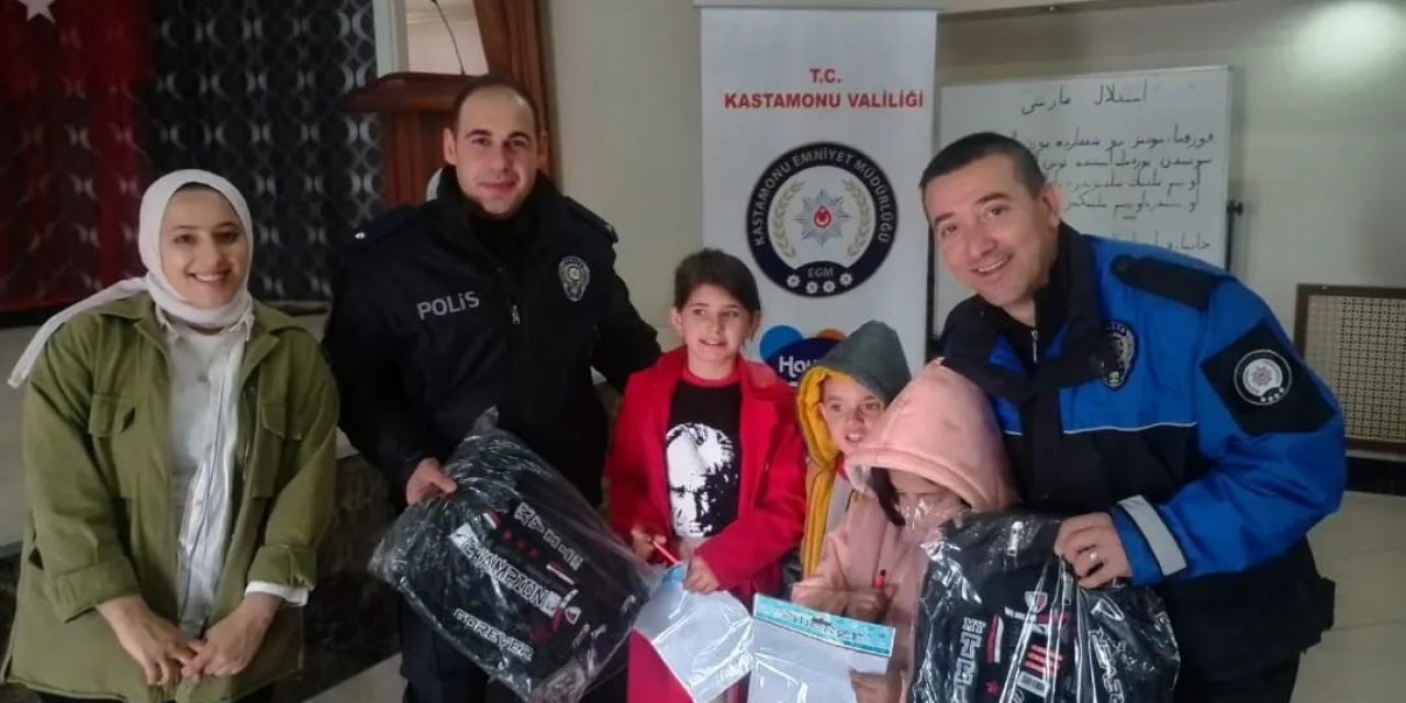 Polis ekiplerinden öğrencilere ’güvenlik kuralları’ eğitimi