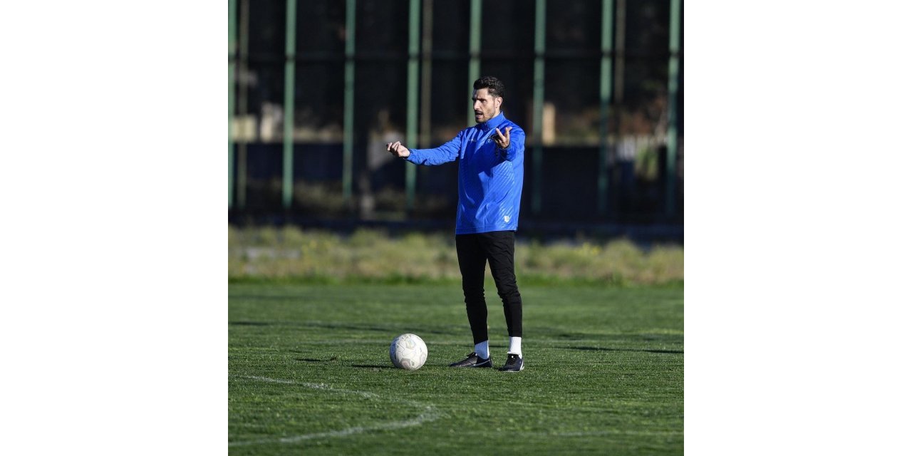 Özer Hurmacı: "Gelecek sezon play-offa kalmadan üst lige çıkmak istiyoruz"