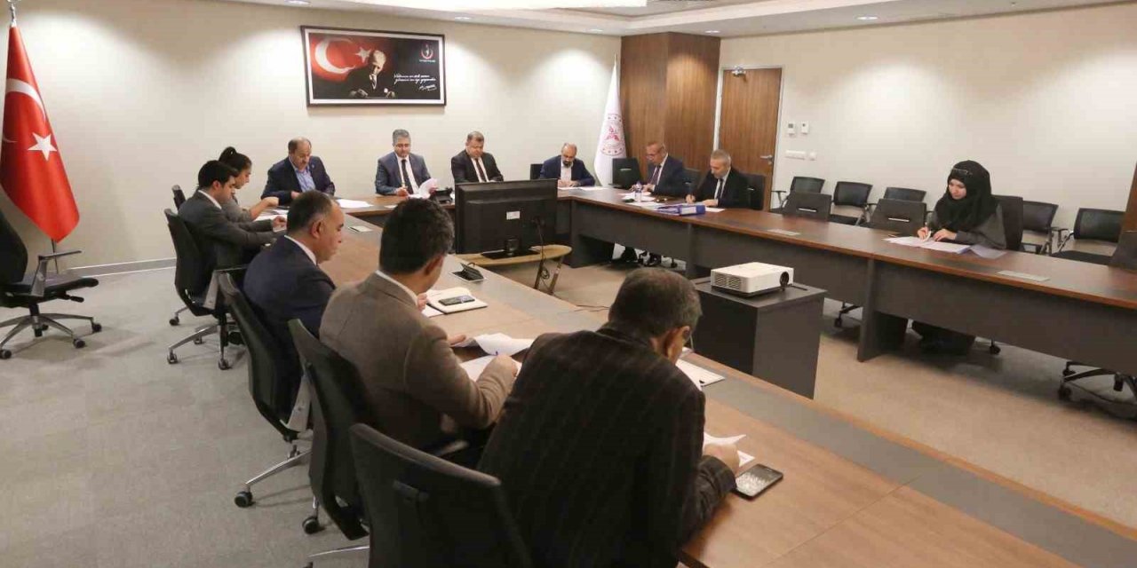 KİK toplantısında sağlık çalışanlarının talepleri konuşuldu