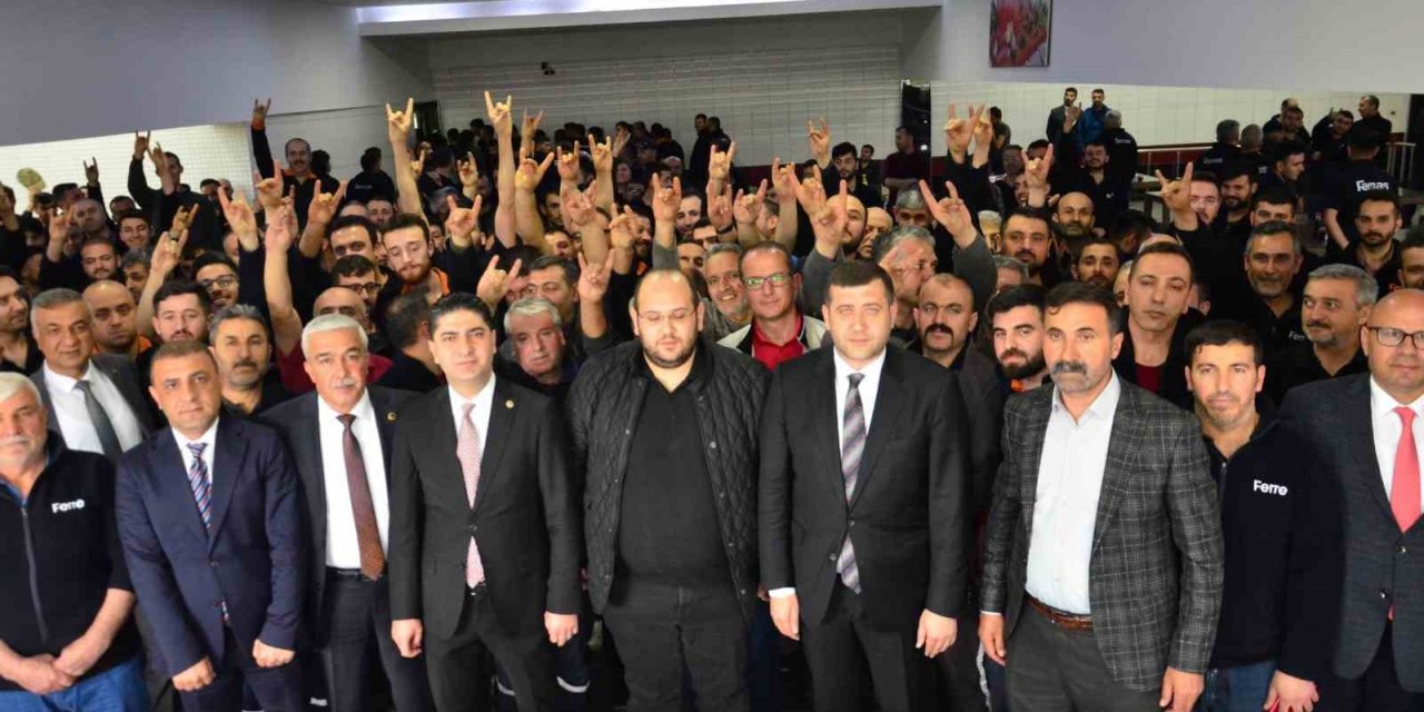 MHP’li Özdemir: “Özerklik isteyen CHP kadroları, şehidin bacısına küfreden İP milletvekilleri hangi hainlerle kol kola girerse girsin amaçlarına ulaşamayacaklar”