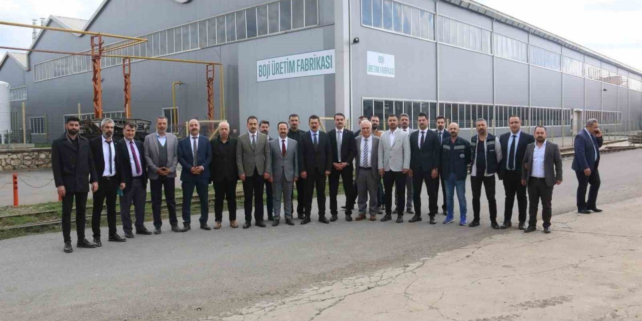 MHP Sivas milletvekili adayı İpek: "Şehrimizin tamamını 6. Bölge Teşvik çerçevesine aldırırsak işsizlik tamamen bitecek"