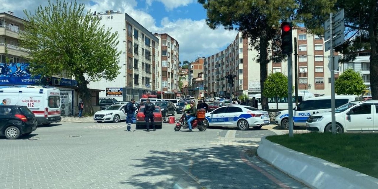 Balıkesir’de otomobil ile motosiklet çarpıştı: 1 yaralı