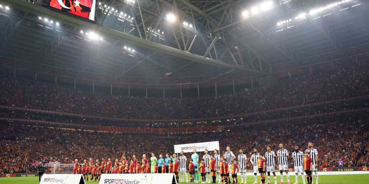 Beşiktaş ile Galatasaray 353. randevuda
