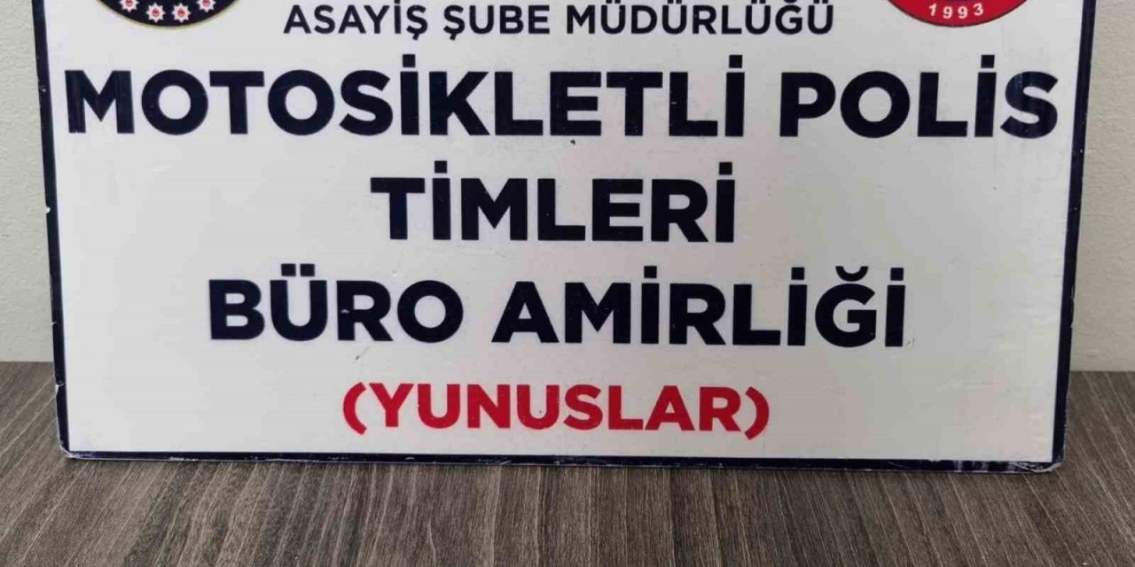 Kütahya’da Yunus Timleri bir kişinin üzerinde uyuşturucu ele geçirdi