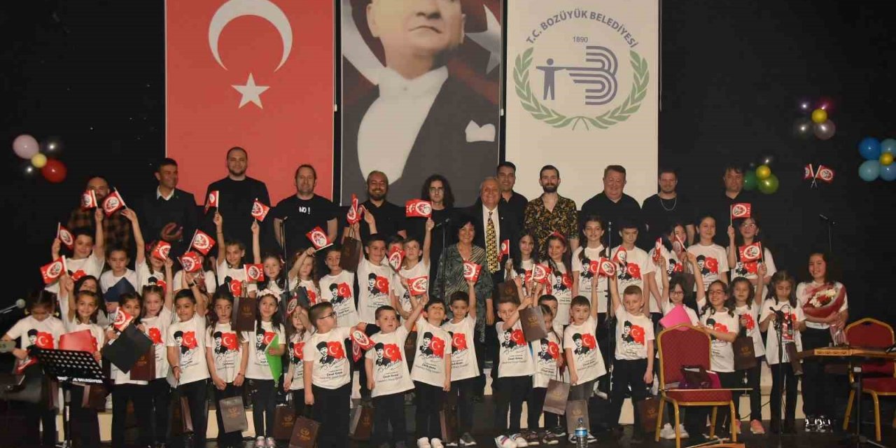 Bozüyük Belediyesi Çocuk Korosu’ndan muhteşem “23 Nisan Çocuk Konseri”