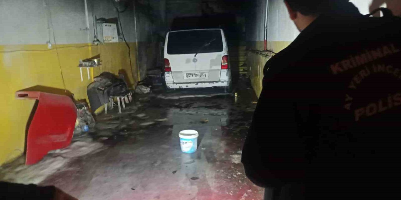 Oto tamircide çıkan yangında 1 kişi yaralandı