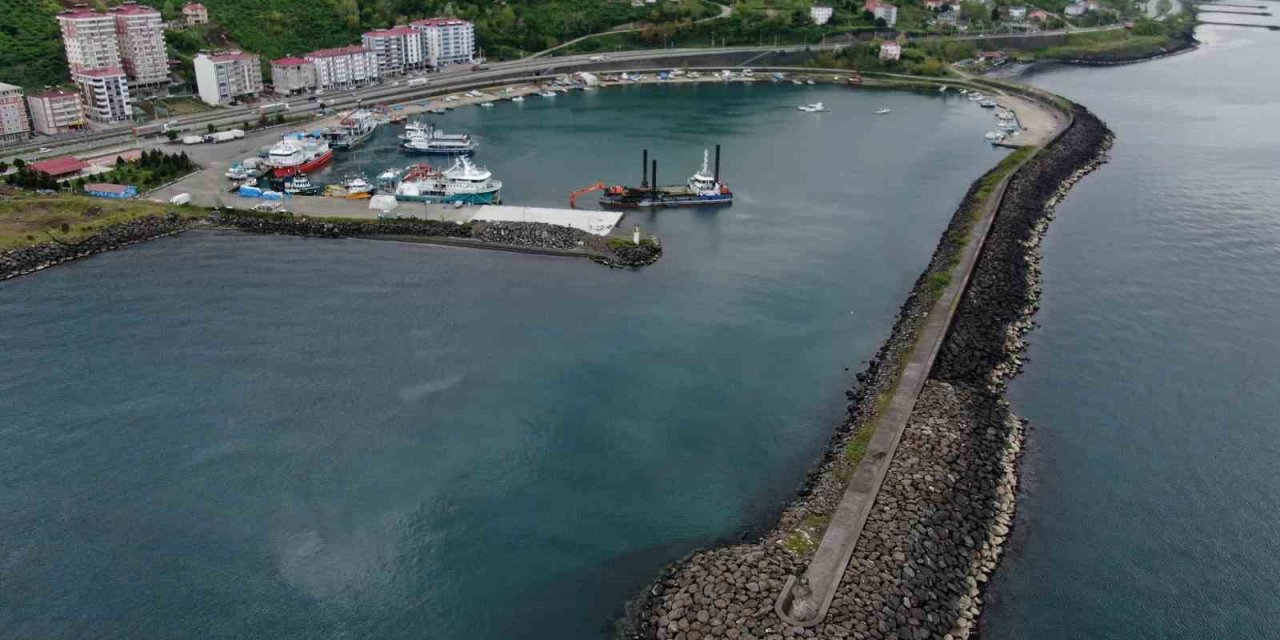 Balıkçı tekneleri limanlarına artık daha rahat girip çıkabilecek