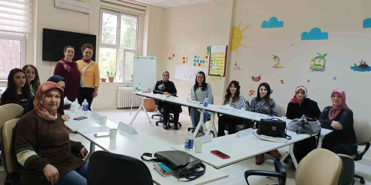 Anne adaylarına yönelik ‘Doğuma Hazırlık Eğitimleri’ devam ediyor