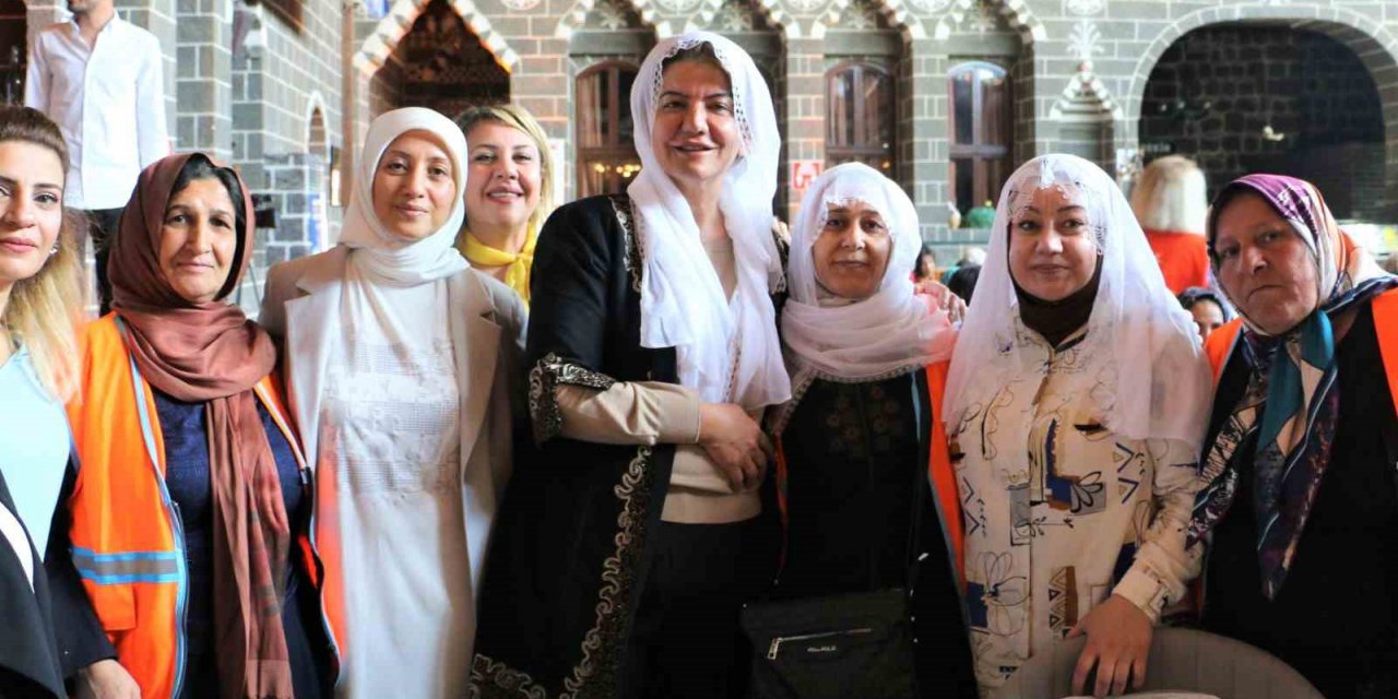 AK Parti Diyarbakır Milletvekili adayı Kepolu Ataman: "Cumhurbaşkanım, biz seni yeniden başkan yapacağız"