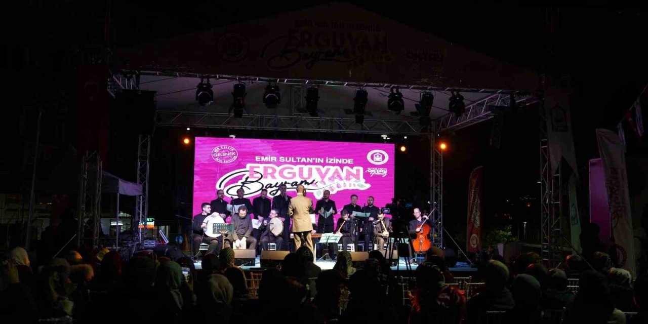 Erguvan Bayramı’na yoğun ilgi